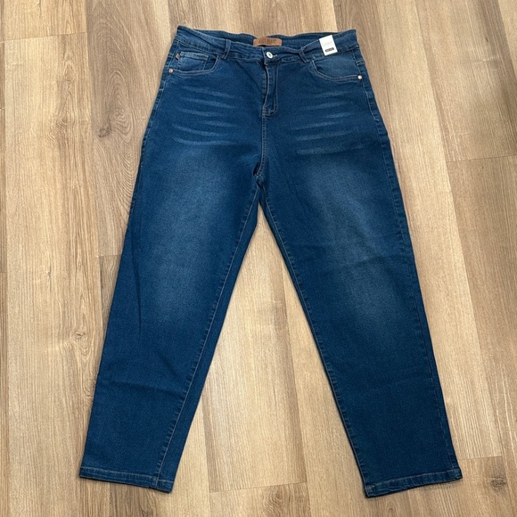 NEW Judy Blue Medium Wash Mid Rise Straight Leg Stretch Denim Jeans Size XL - Picture 1 of 8